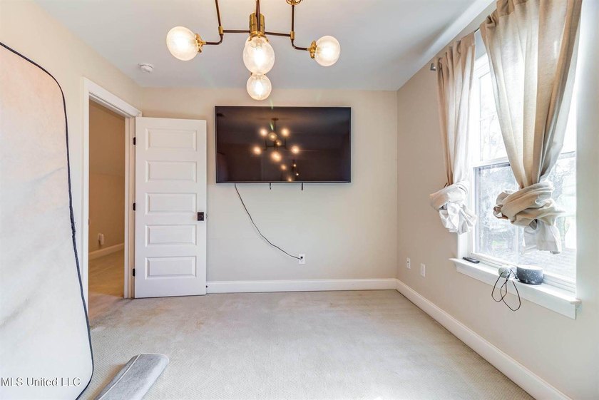 This home was the 2020 St Jude home built by Elliott Homes - photo 49