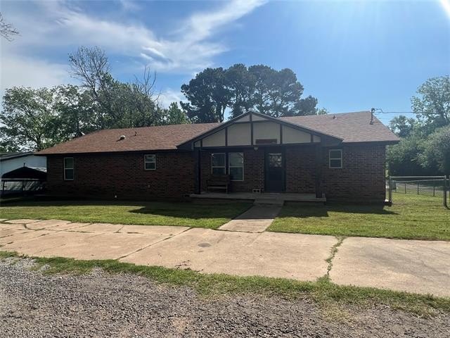 Fully Furnished Lake Area Home - Move-In Ready! Don't miss this - photo 3
