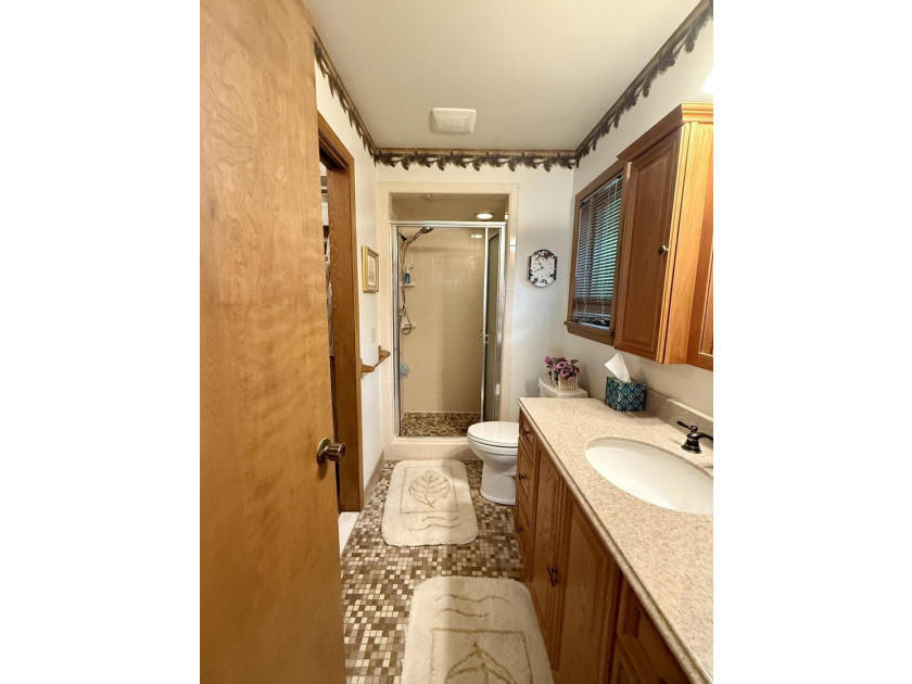 Dreaming of lakefront living? This comfortable ranch home with - photo 22