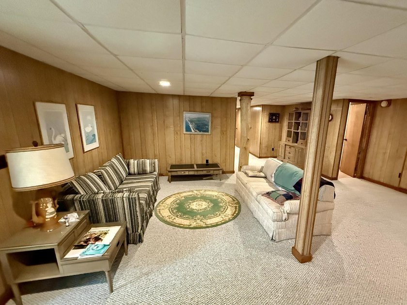 Dreaming of lakefront living? This comfortable ranch home with - photo 32