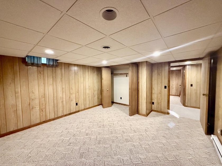 Dreaming of lakefront living? This comfortable ranch home with - photo 39