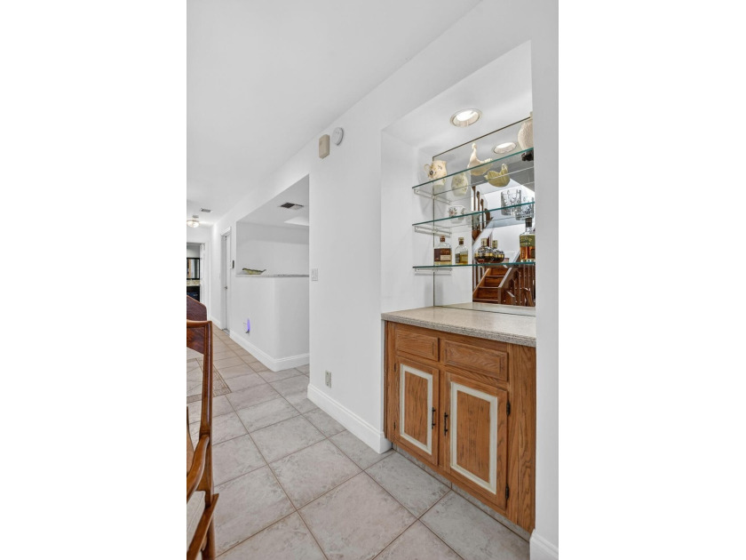 Stunning Boca Raton townhome offering exceptional space &amp; value - photo 35