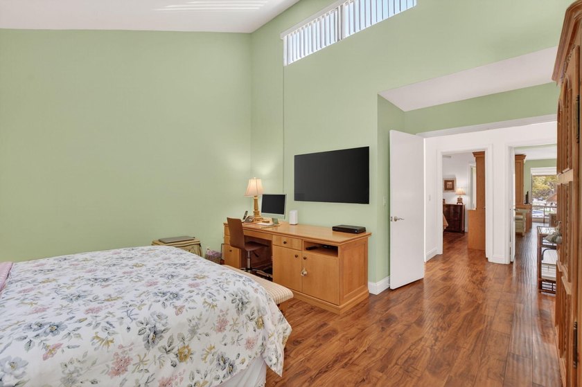Stunning Boca Raton townhome offering exceptional space &amp; value - photo 44