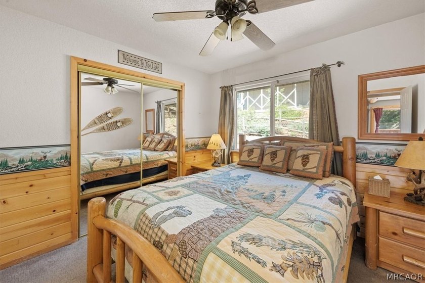 Fabulous log-style home in prestigious Ironwood Estates - photo 33