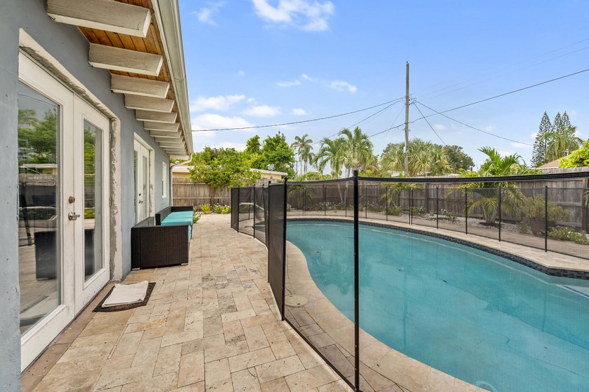 Welcome to your dream home near beautiful Lake Osborne! This - photo 10