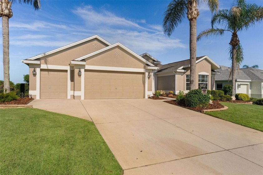 ~2025 ROOF~ ~2025 HOT WATER HEATER~ ~2019 HVAC~ ~PANORAMIC GOLF - photo 3