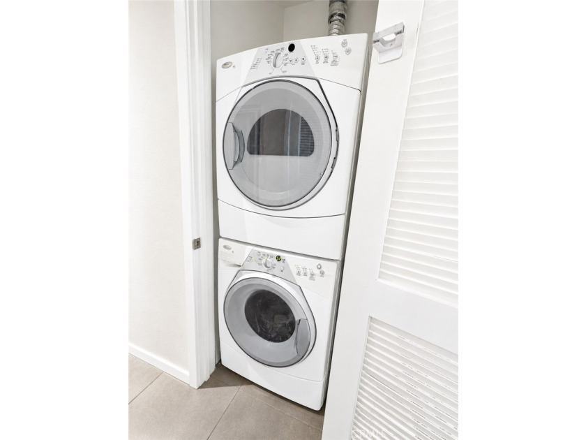Your Own Gated Parking Space and Indoor Washer &amp; Dryer Included! - photo 8