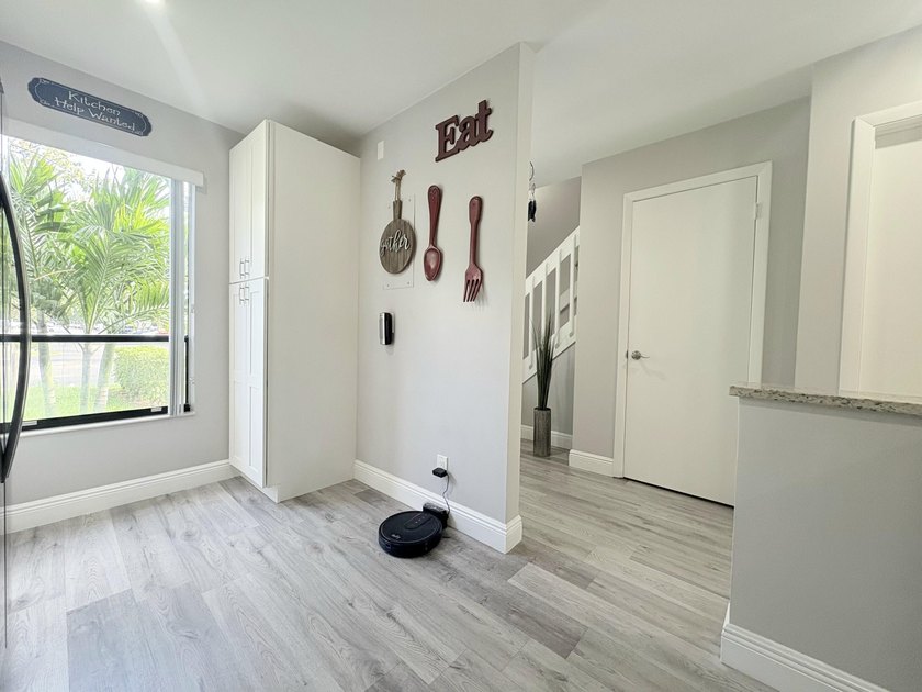 Welcome to this inviting 2-bedroom, 1.5-bath townhouse located - photo 36
