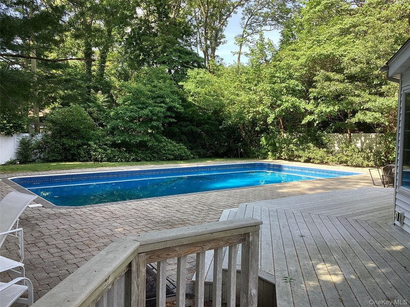 Come see this Move in Ready Colonial and call it your home! - photo 8