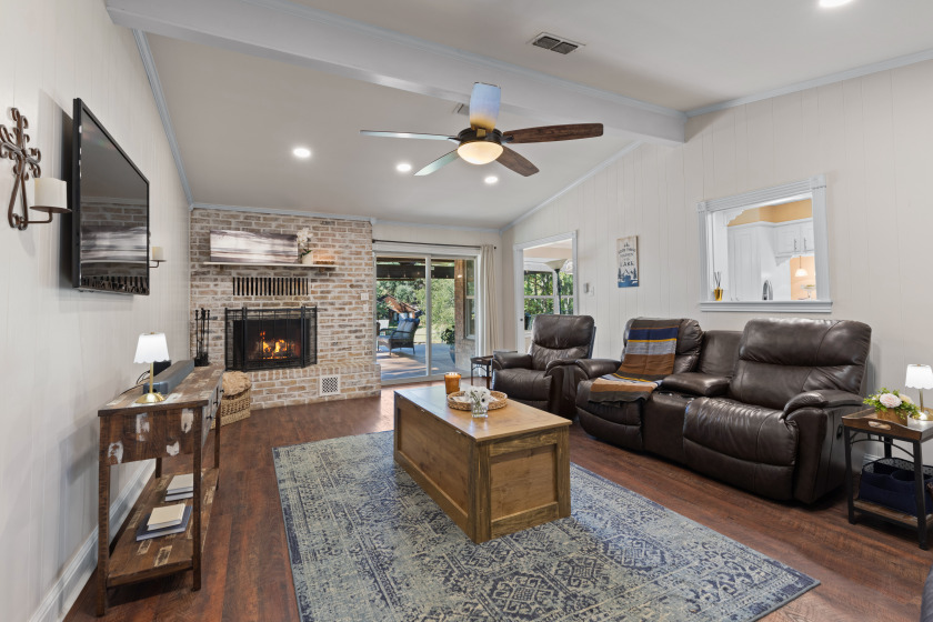Perfect blend of elevated lake view, privacy &amp; nature SOLD - photo 7