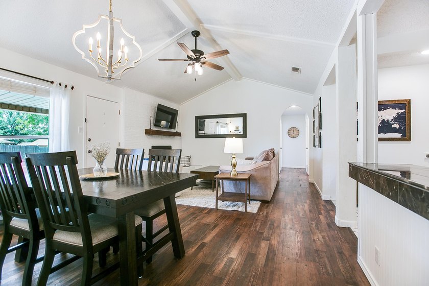 Welcome home to this beautifully updated 4-bedroom, 2-bathroom - photo 13