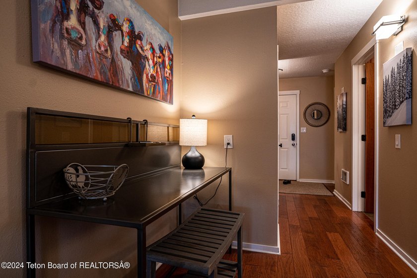 This 1 bedroom condo, completely remodeled in the past 8 years - photo 14