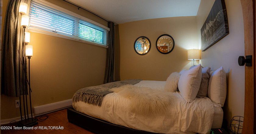 This 1 bedroom condo, completely remodeled in the past 8 years - photo 15