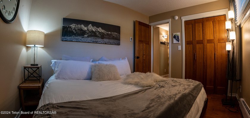 This 1 bedroom condo, completely remodeled in the past 8 years - photo 16