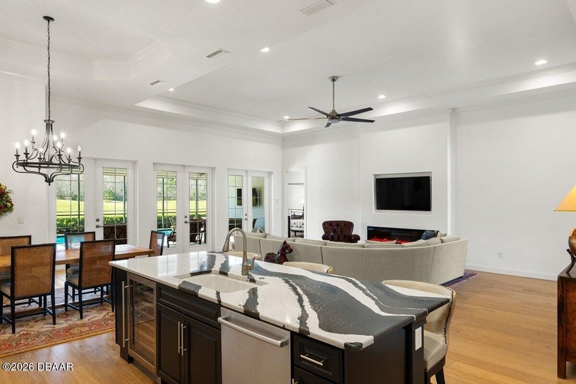 Welcome to 38 Lionspaw Grand, an immaculate Kargar Custom Home - photo 17