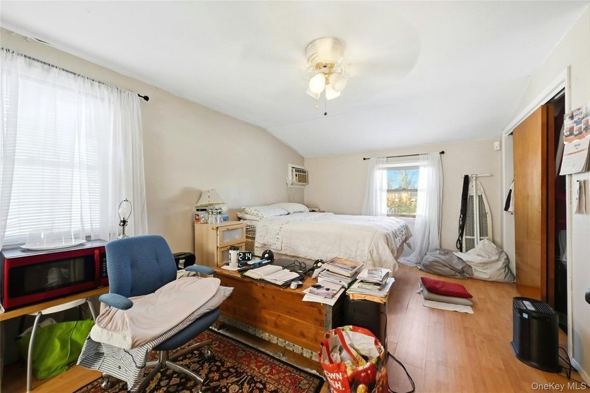 Warmth &amp; Charm Abound In This Oversized Classic Brick Cape - photo 20
