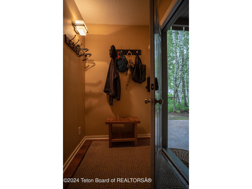 This 1 bedroom condo, completely remodeled in the past 8 years - photo 23