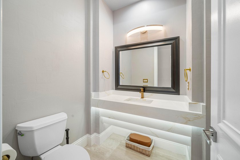 Tucked inside Seasons, one of Boca Raton's most coveted gated - photo 24