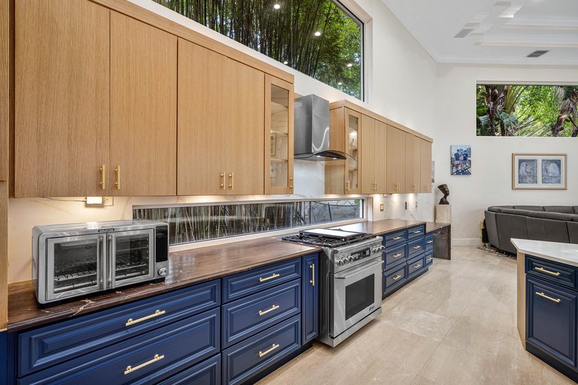 Tucked inside Seasons, one of Boca Raton's most coveted gated - photo 28