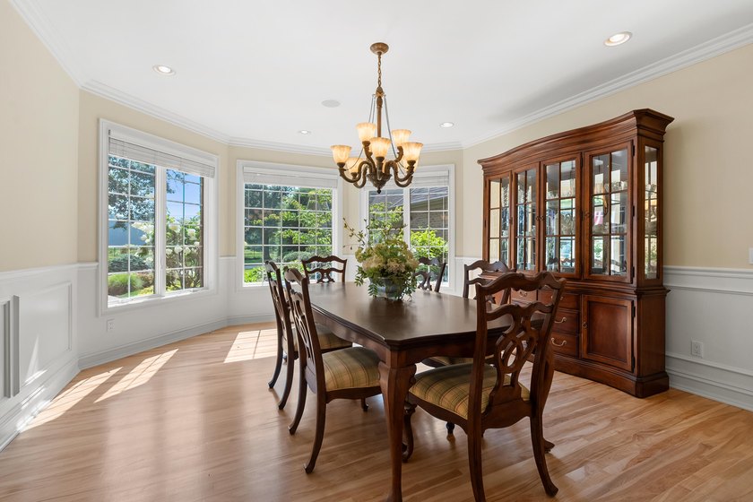 A Lakefront Legacy Estate - 225' Private Shoreline | 1.9 Acres | - photo 31