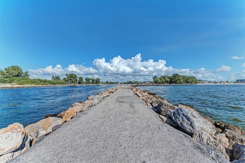 Highly sought after Capri Isles leads you to this amazing second - photo 33