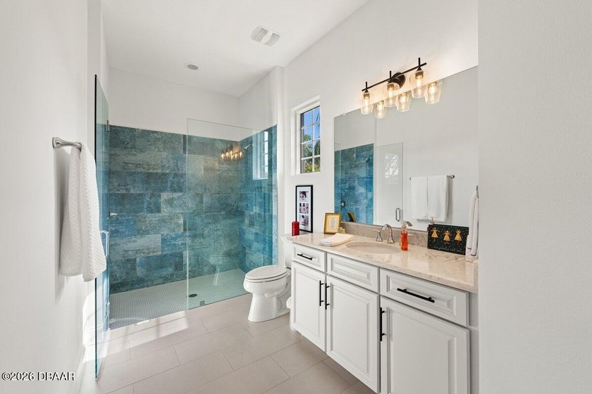 Welcome to 38 Lionspaw Grand, an immaculate Kargar Custom Home - photo 41