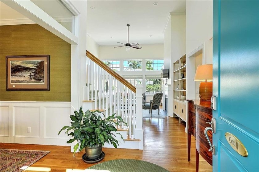 The perfect newer home in historic downtown Bristol. Enjoy the - photo 8