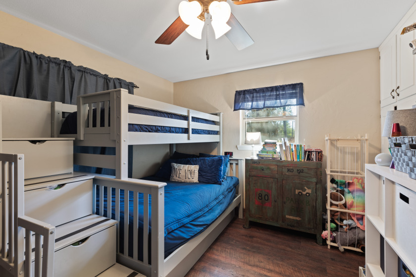 second guest bedroom - photo 19