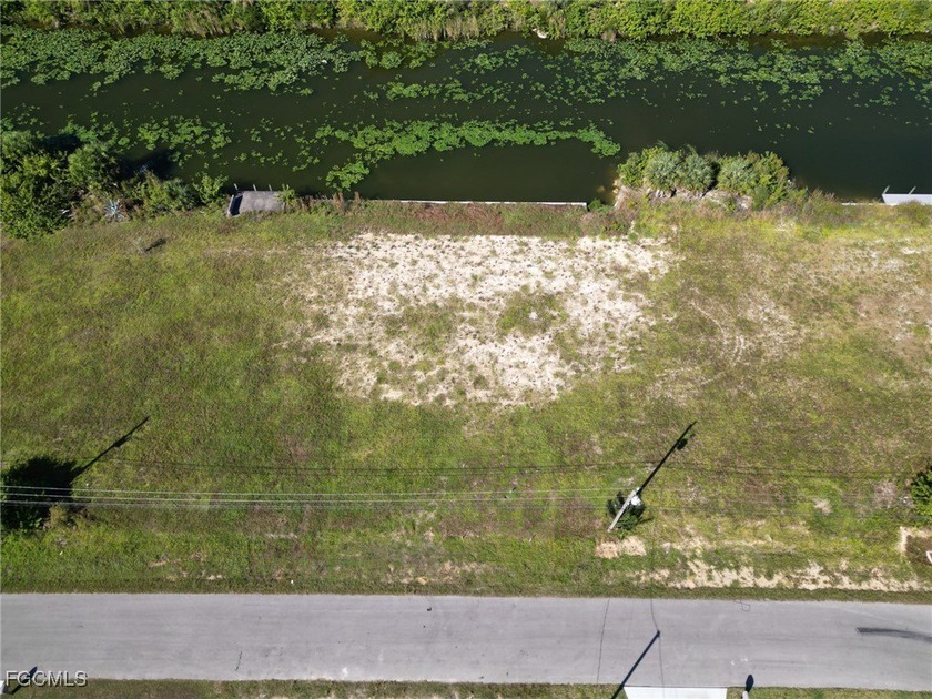Discover this exceptional city water and sewer lot, ideally - photo 2