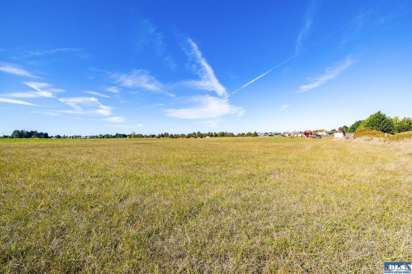 Welcome to this incredible 5.5 acre property located in the - photo 13