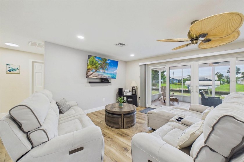 Beautifully Renovated Waterfront Home with Direct Canal Access - - photo 17