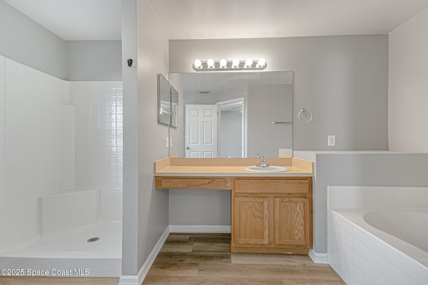 Multiple Offers received and sent to lender for approved price - photo 21