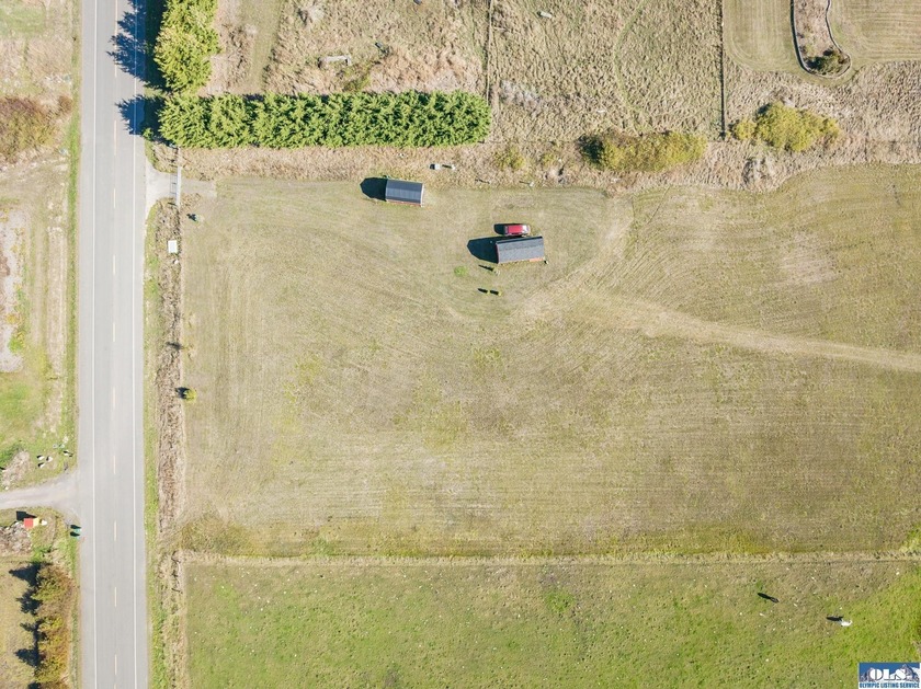 Welcome to this incredible 5.5 acre property located in the - photo 25