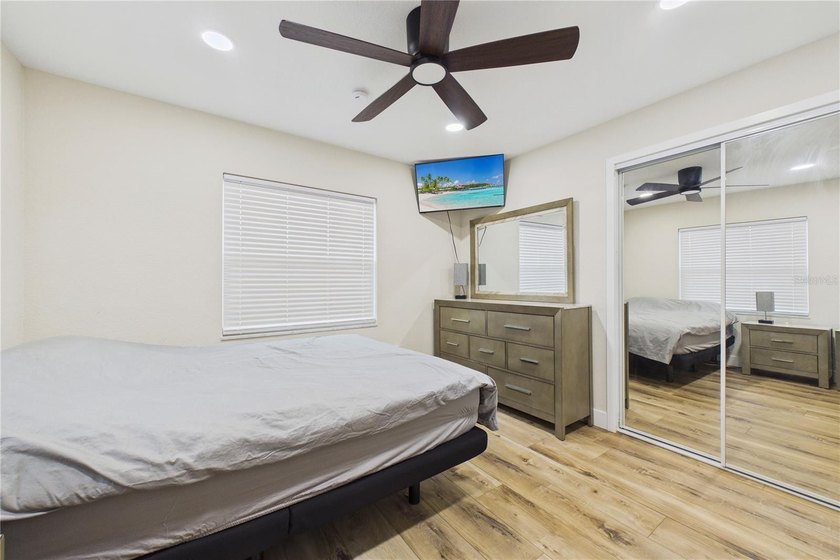 Beautifully Renovated Waterfront Home with Direct Canal Access - - photo 27