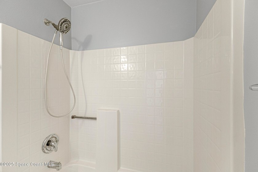 Multiple Offers received and sent to lender for approved price - photo 27