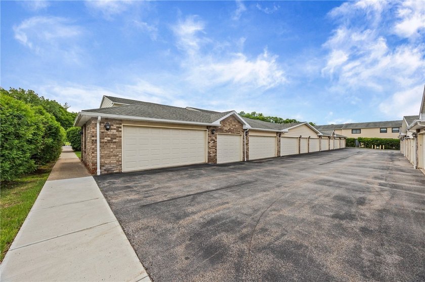 Brighton welcomes you home to this beautifully updated end-unit - photo 43