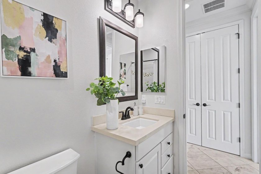 Welcome to this beautifully maintained, EAST-FACING home - photo 43