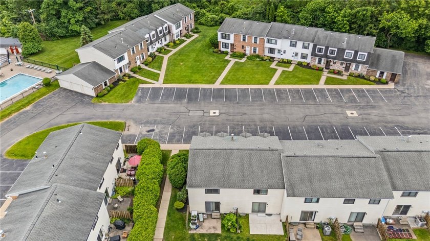 Brighton welcomes you home to this beautifully updated end-unit - photo 50