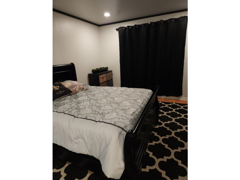 PRICED TO SELL at $95,000, this beautiful 1-bedroom, 1 full and - photo 6