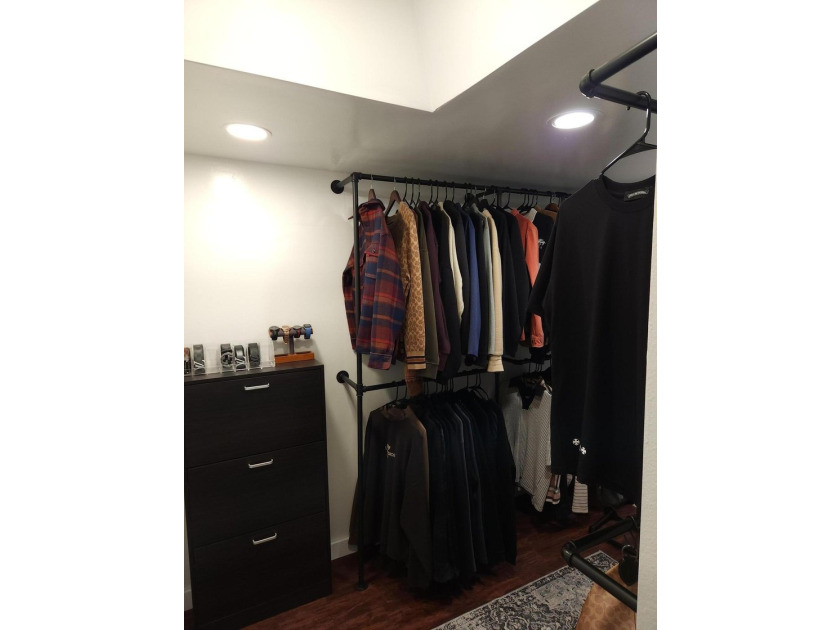 PRICED TO SELL at $95,000, this beautiful 1-bedroom, 1 full and - photo 7