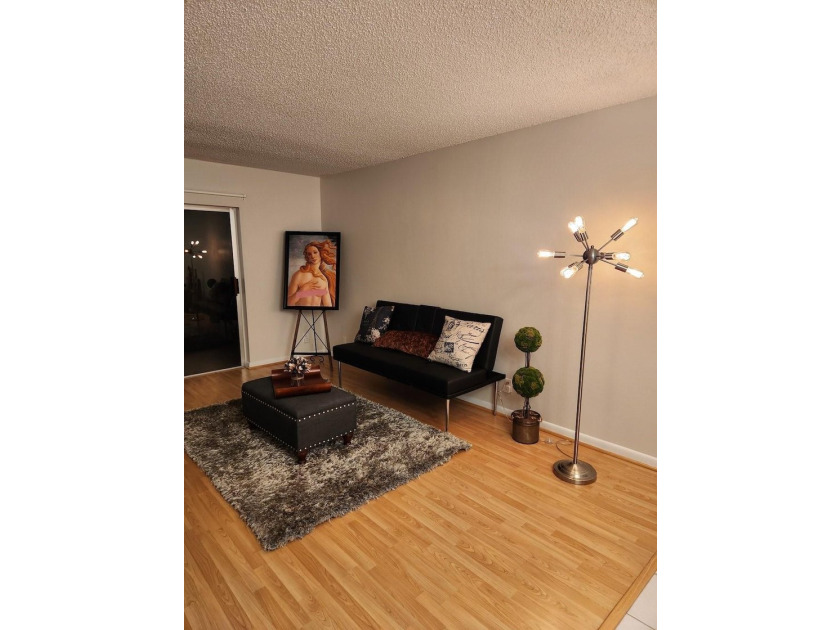 PRICED TO SELL at $95,000, this beautiful 1-bedroom, 1 full and - photo 8