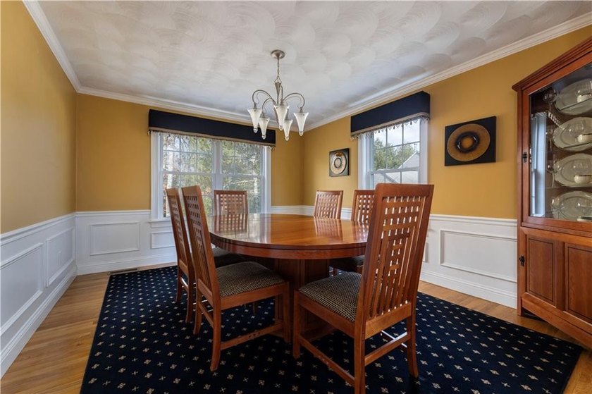 Tucked into the heart of Usquepaugh Hills, this West Kingston - photo 14