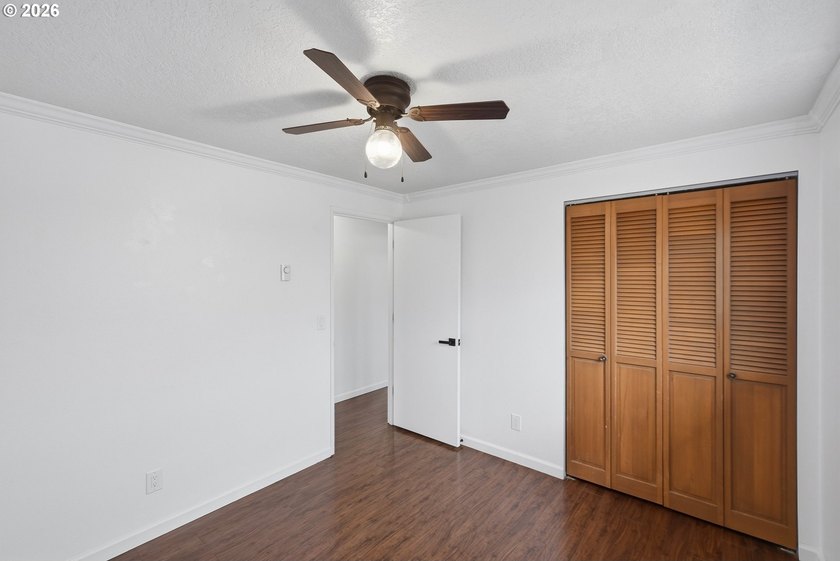 Move-in ready, fully remodeled single-level home in Coos Bay! - photo 16