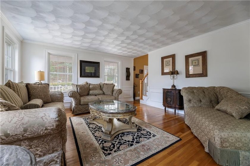 Tucked into the heart of Usquepaugh Hills, this West Kingston - photo 16