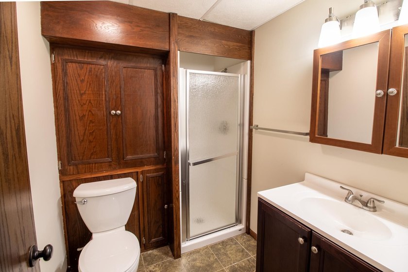 Welcome to this west-facing, move-in-ready split-entry home - photo 24