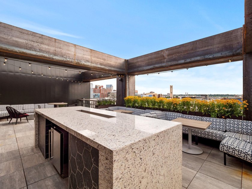 Welcome to Sable, one of the newest condo buildings in North - photo 31