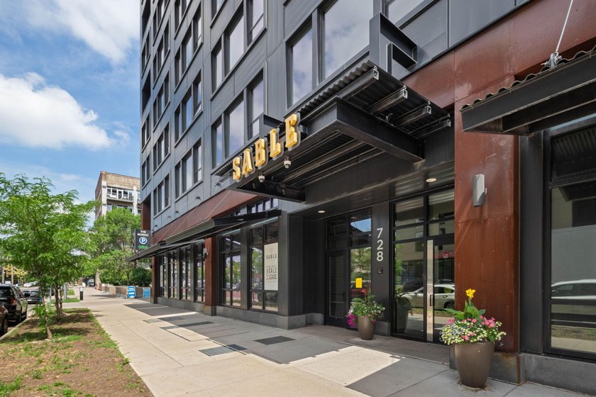 Welcome to Sable, one of the newest condo buildings in North - photo 33