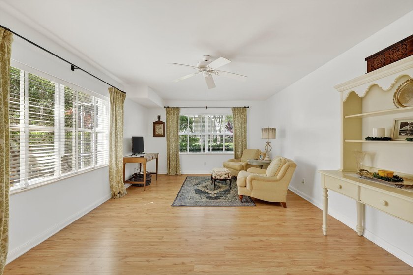 Discover this charming 2 bed townhouse in a beautifully - photo 14
