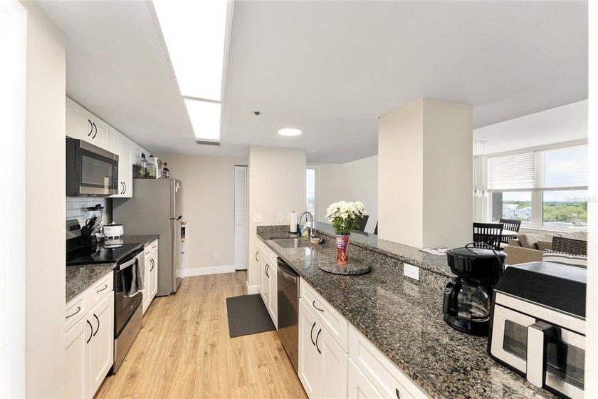 JUST REDUCED!! Incredibly rare opportunity to own a luxury - photo 15