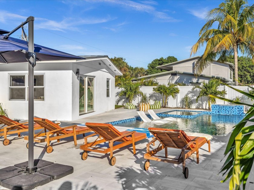 Welcome to this exceptional newly renovated modern luxury - photo 7